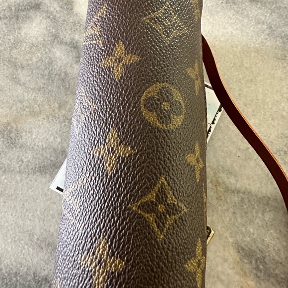 COPY - LV Monogram papillon accessory pochette - Picture 4 of 8